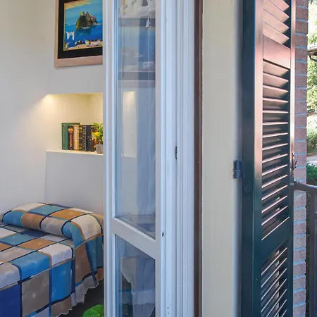 3 Bedroom Awesome In *