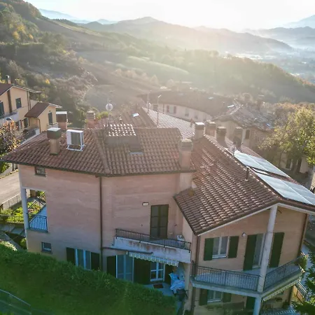 شقة Nice Apartment In Peglio With Wifi *